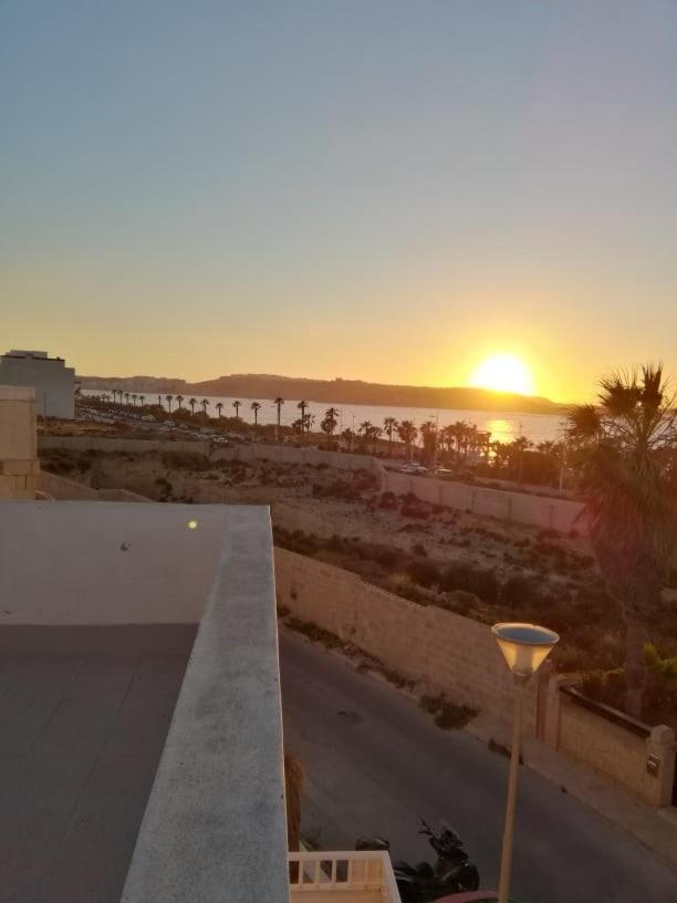 Sunshine Holiday Apartment 8 With Spectacular Seaviews St. Paul's Bay Buitenkant foto